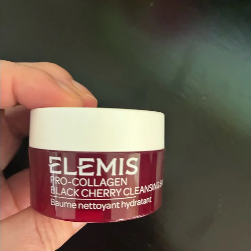 ELEMIS Pro-Collagen Cherry Cleansing Balm 20g - Picture 2 of 3